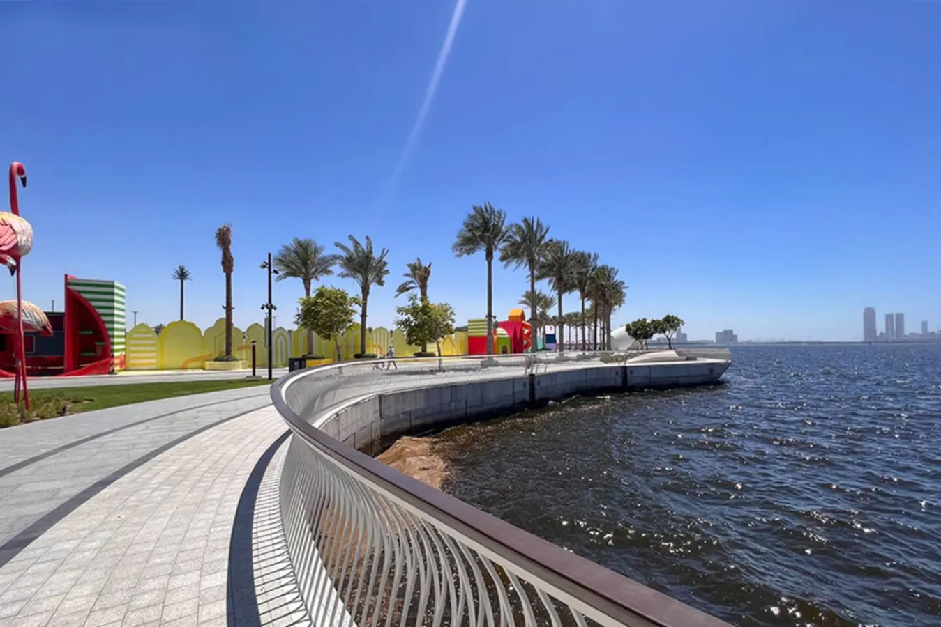 Modern Creekside 1BR Prime Dubai Location 19
