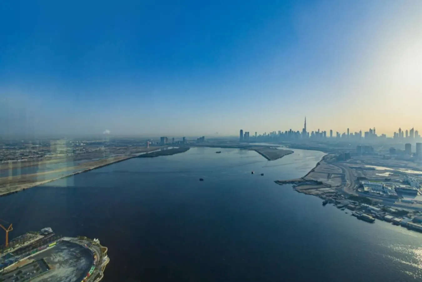 Modern Creekside 1BR | Prime Dubai Location — photo 3