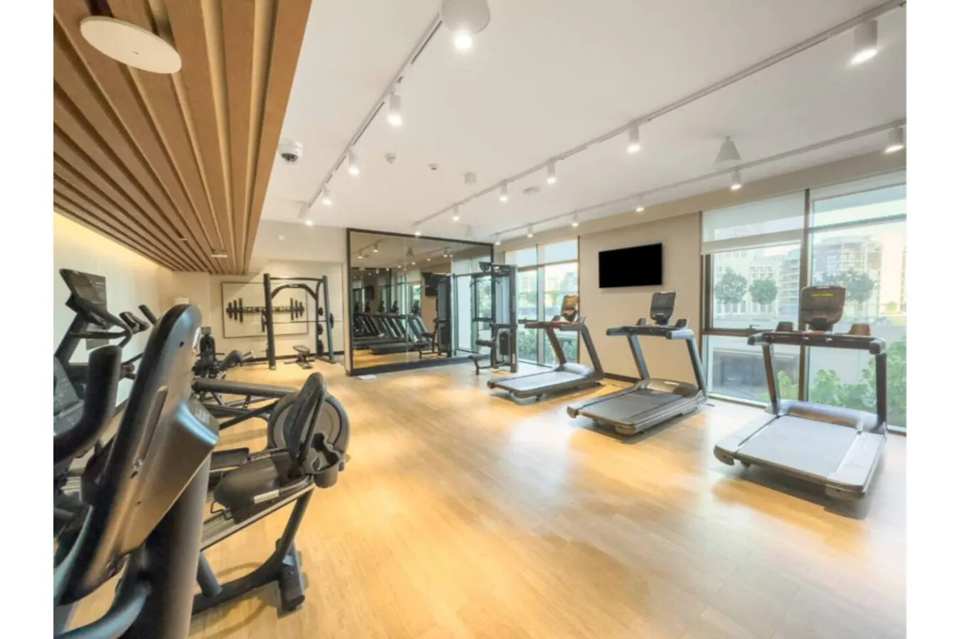 Modern Creekside 1BR Prime Dubai Location 6