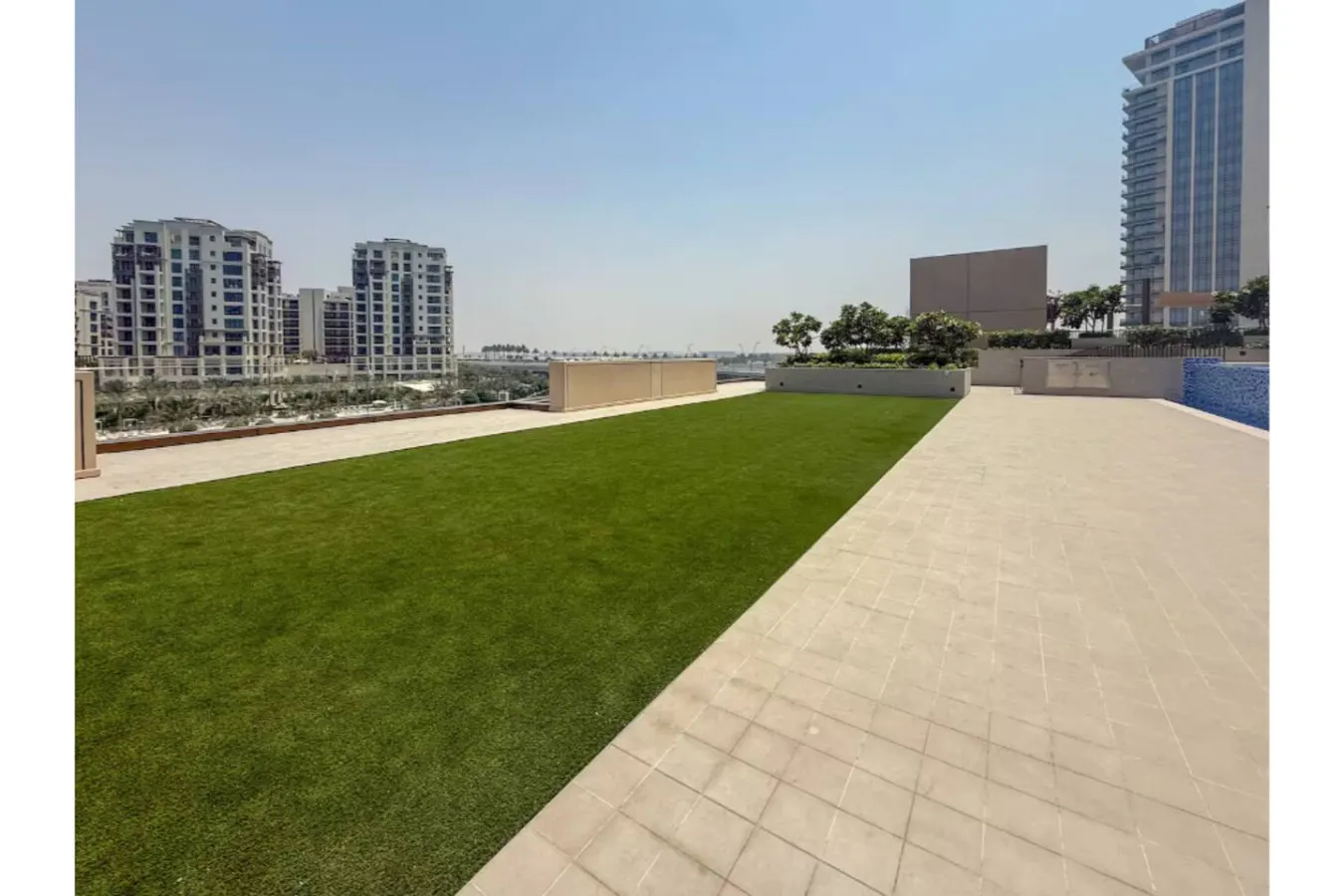 Modern Creekside 1BR Prime Dubai Location 7
