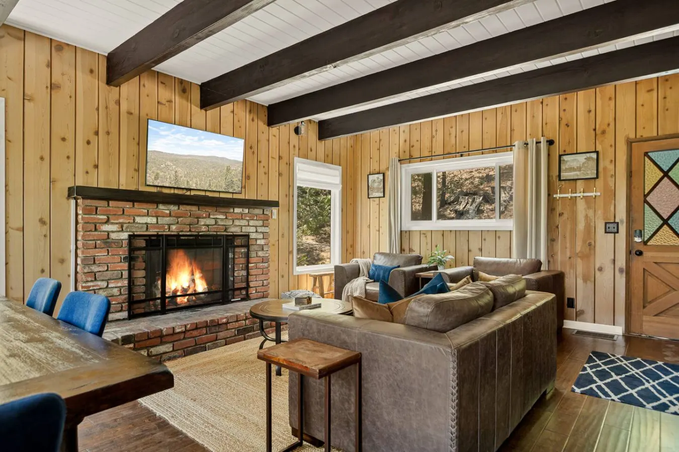 *NEW* 3BR Mountain Sanctuary w Foosball & Epic Views 14