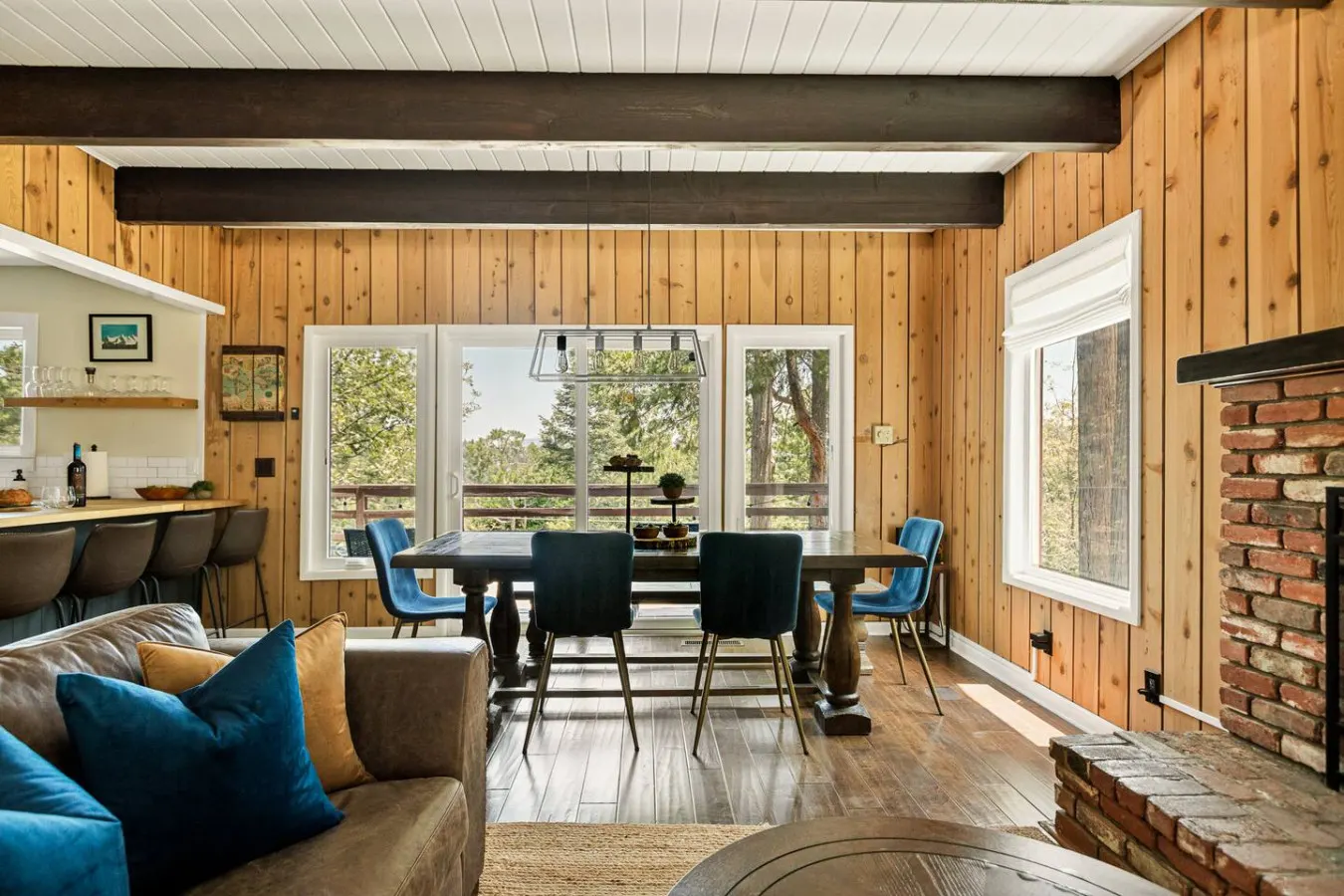 *NEW* 3BR Mountain Sanctuary w Foosball & Epic Views 17