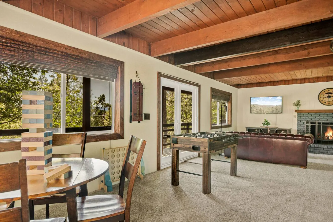 *NEW* 3BR Mountain Sanctuary w Foosball & Epic Views 6