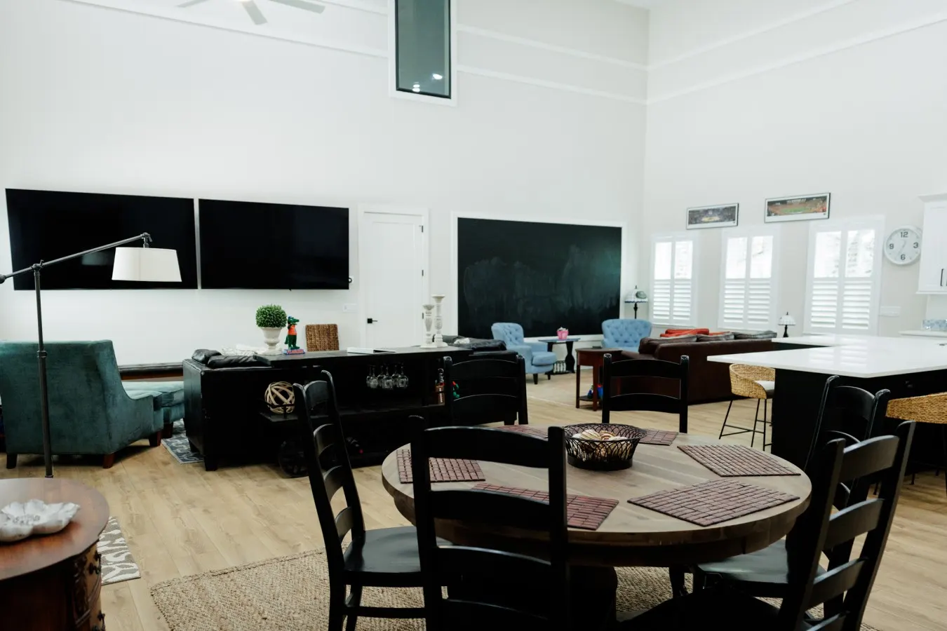 The Endzone Sleeps 14 Near UF Campus & Shands 17