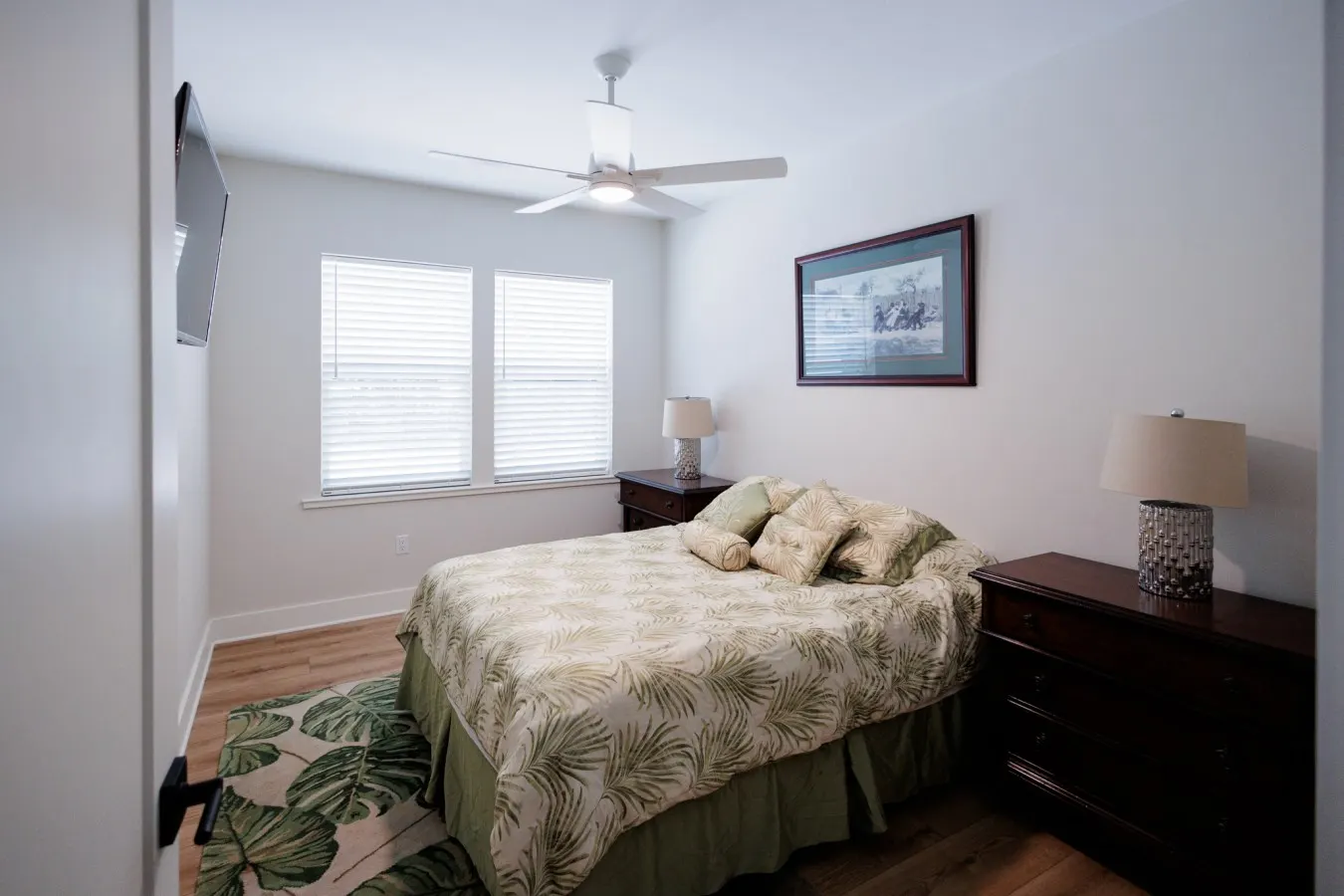The Endzone Sleeps 14 Near UF Campus & Shands 18