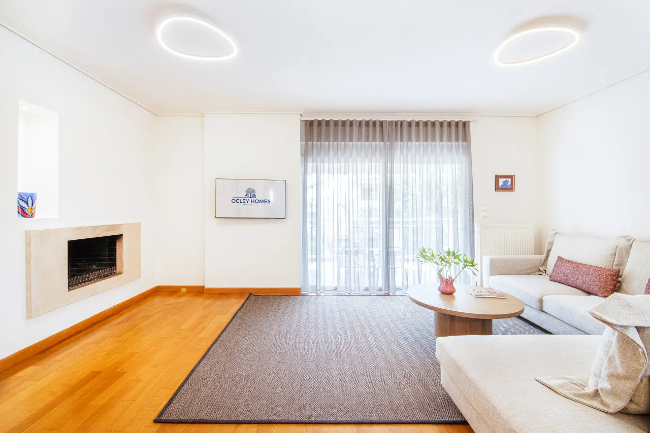 Bright and Luxurious 2BR Home in Central Glyfada 10