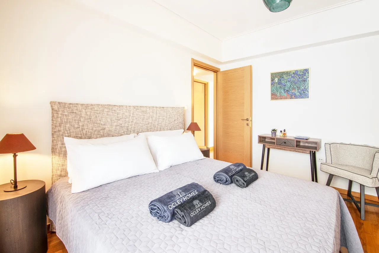 Bright and Luxurious 2BR Home in Central Glyfada — photo 3