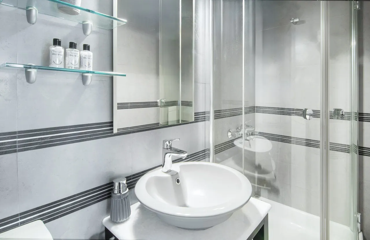 Bright and Luxurious 2BR Home in Central Glyfada 7