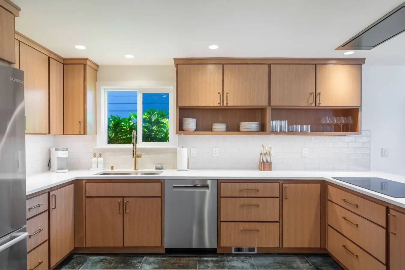 Chic & Bright Greenwood Home - AC, Parking 15