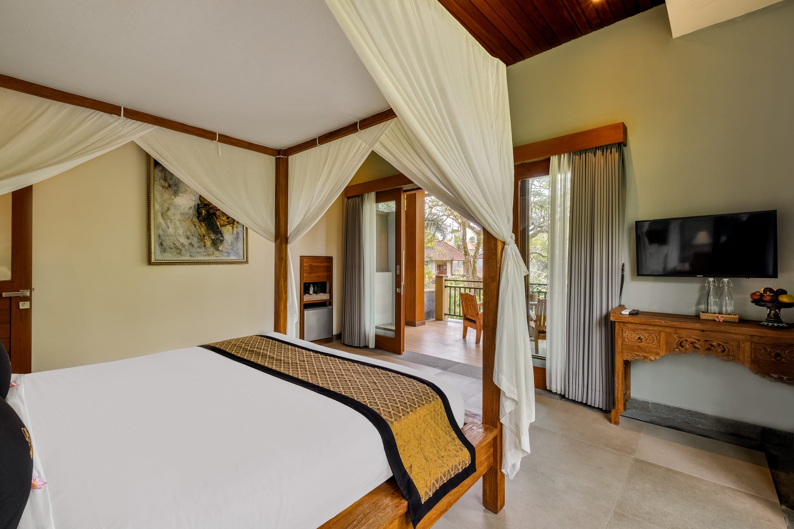 Hidden Deluxe Suite Room in Ubud 7