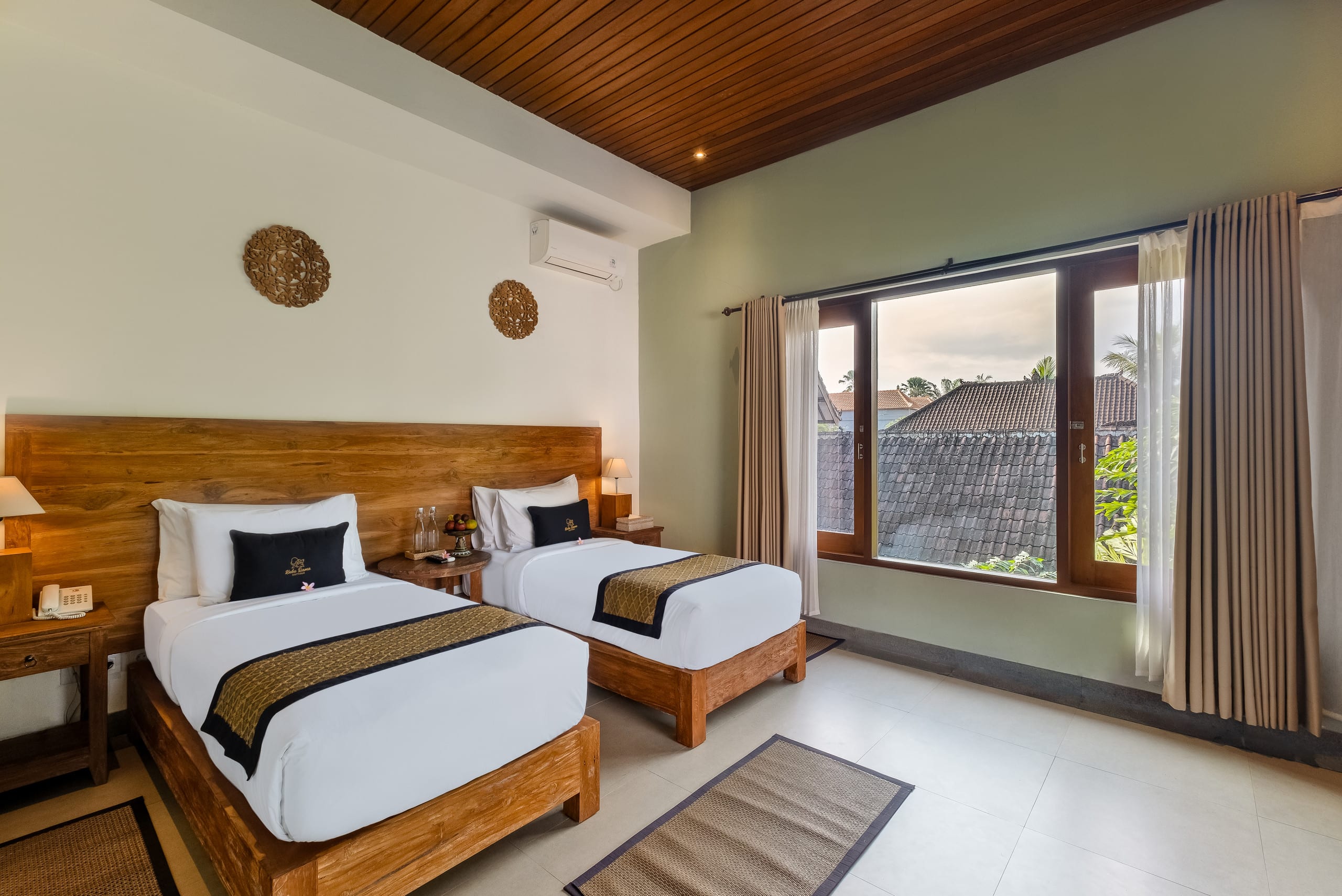 Hidden Deluxe Suite Room in Ubud — photo 3