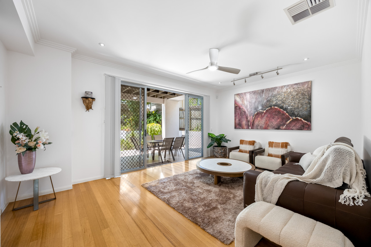 Modern Luxury Riverfront Sanctuary 6