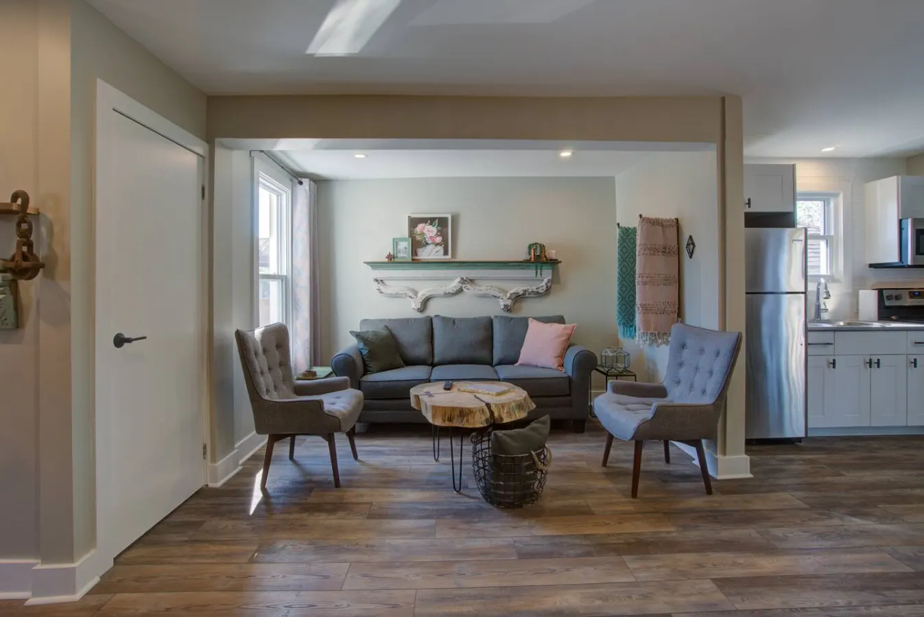 Niagara Falls Stylish and Clean Boutique Apartment 19