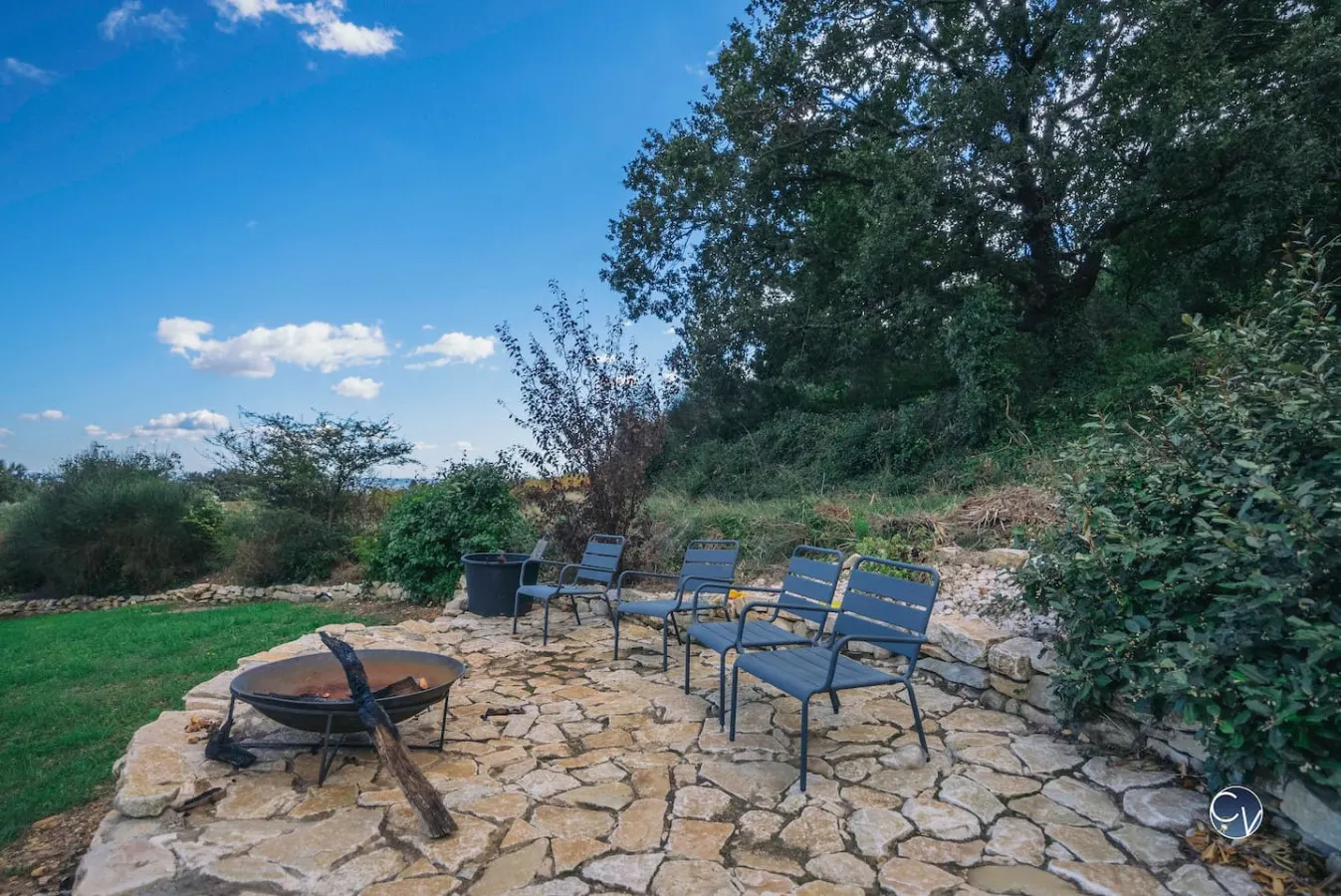 Villa avec piscine et vue imprenable en Ardèche 18