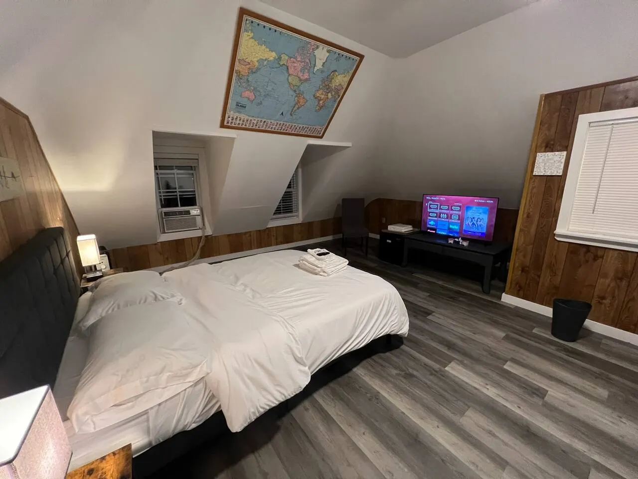 Stay with Jay - Mapa Suite Cleveland 12