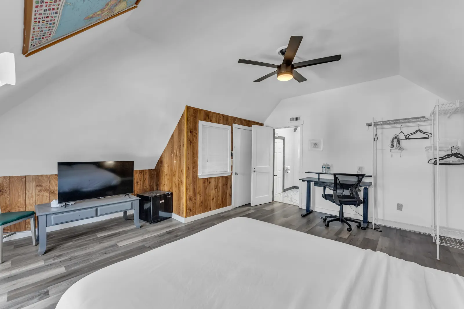 Stay with Jay - Mapa Suite Cleveland 15