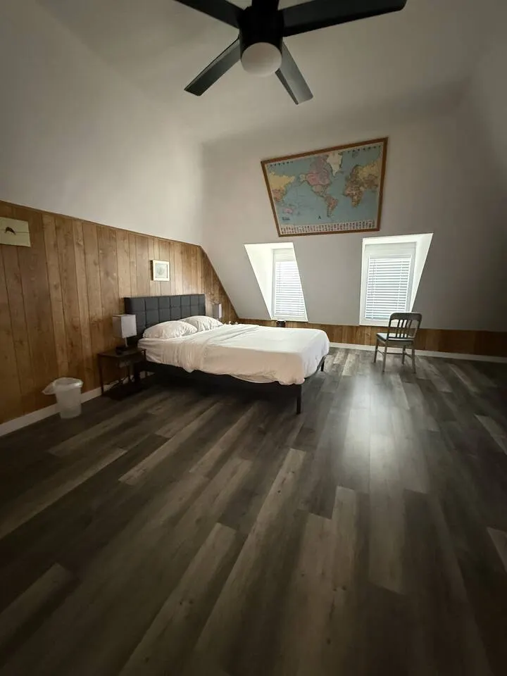 Stay with Jay - Mapa Suite Cleveland 17