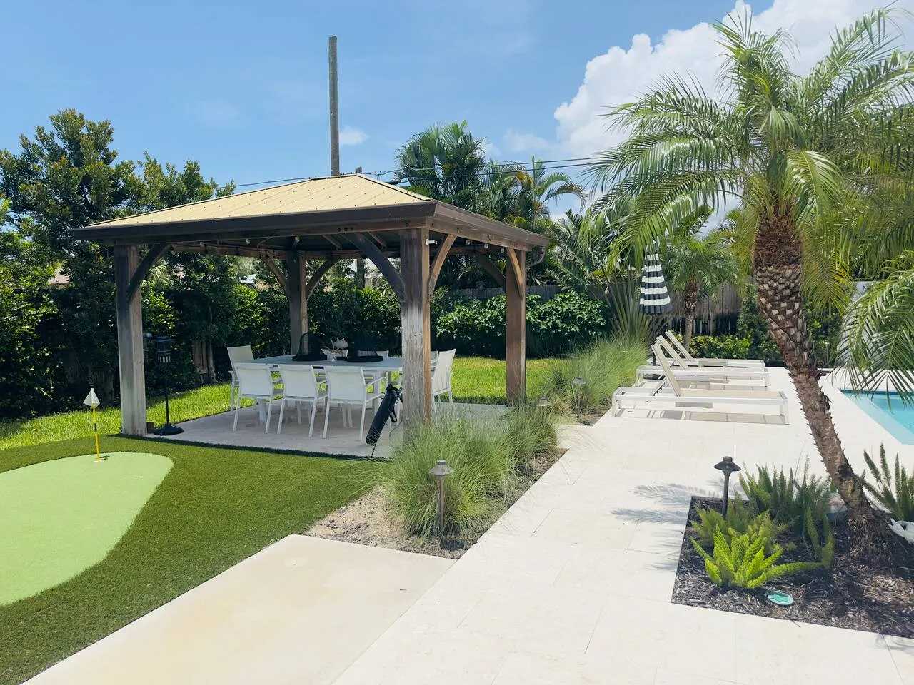 Sugar Beach Bungalow With a Pool! 7
