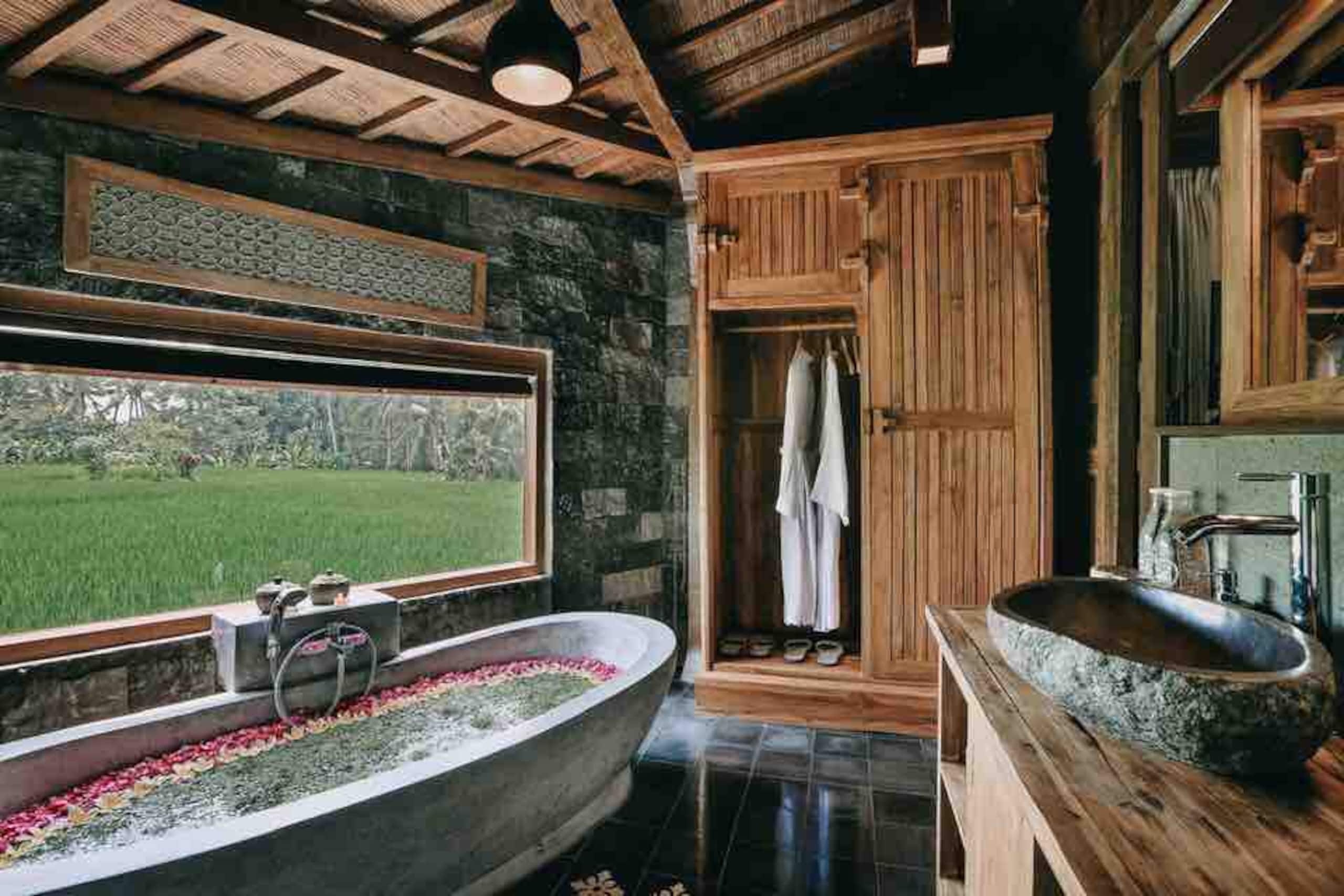 One-Bedroom  Wooden House with Pool View — photo 2