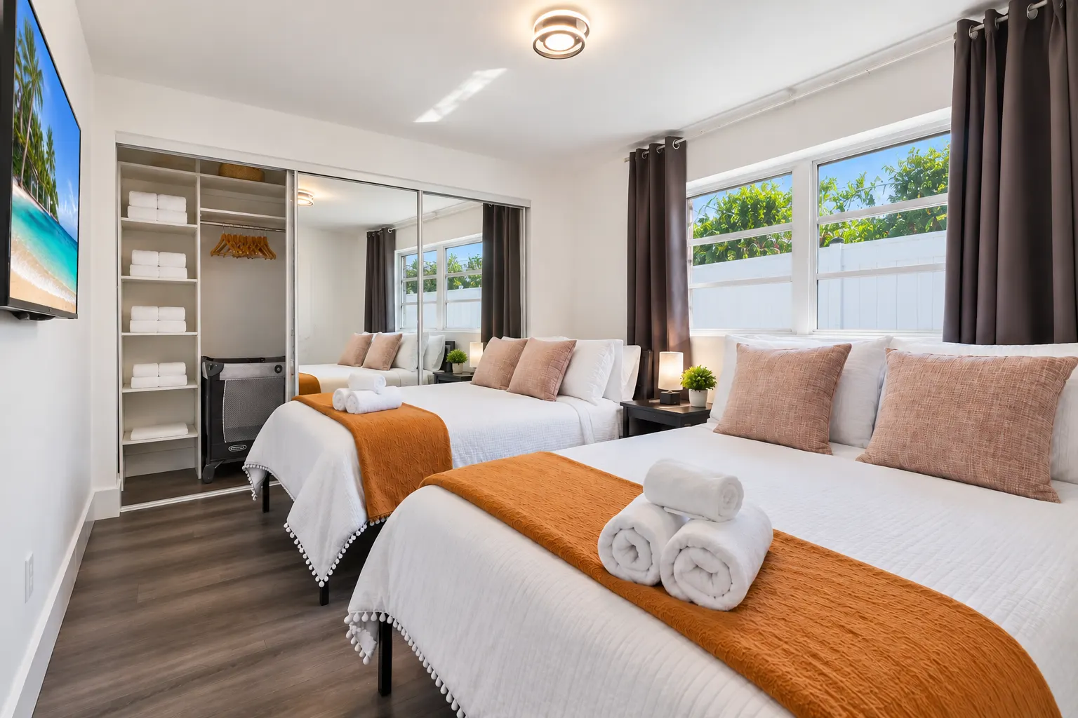 5 Min to Beach Heated Pool BBQ Pets OK 909 11