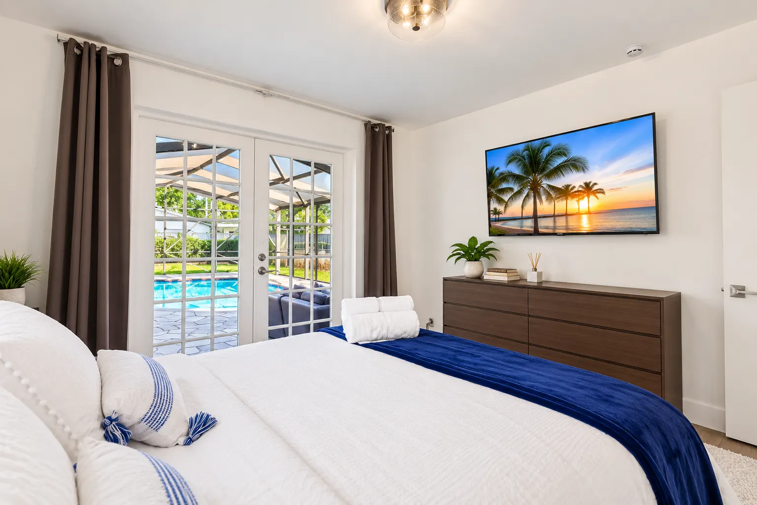 5 Min to Beach Heated Pool BBQ Pets OK 909 8