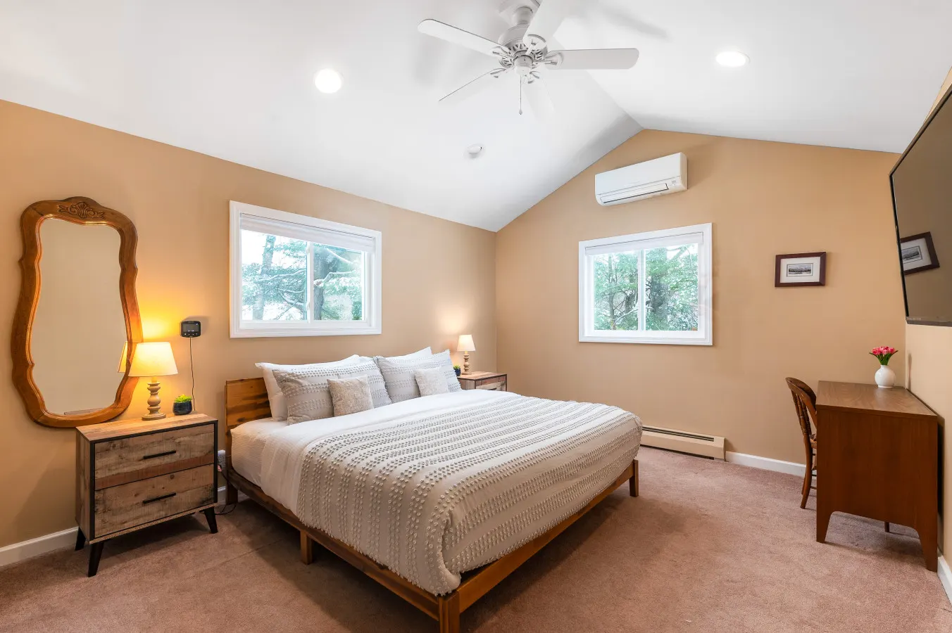 Cozy home close to everything! 14