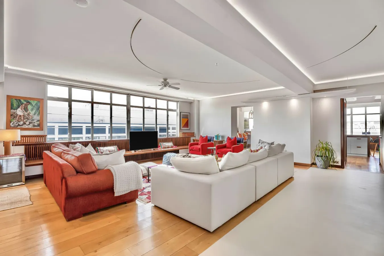 Kensington 7-Bed | 4000 Sqft | AC & Parking — photo 2