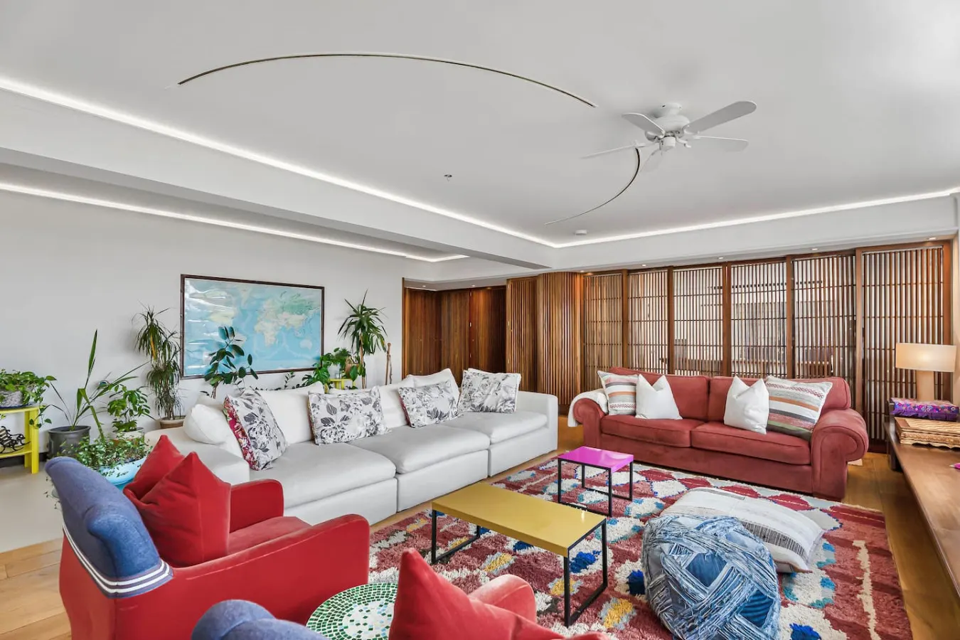 Kensington 7-Bed 4000 Sqft AC & Parking 6