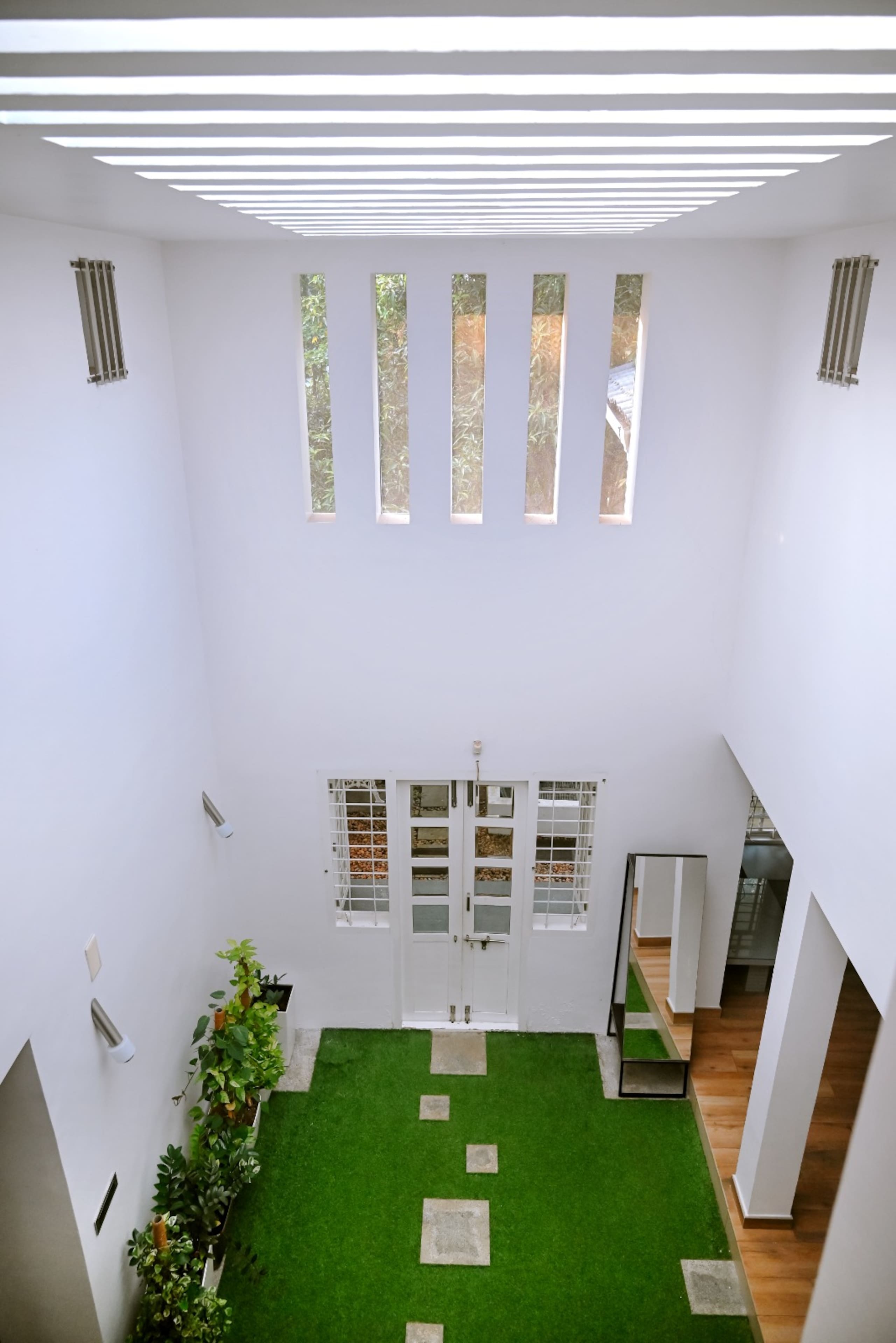 White Aura Villa 26