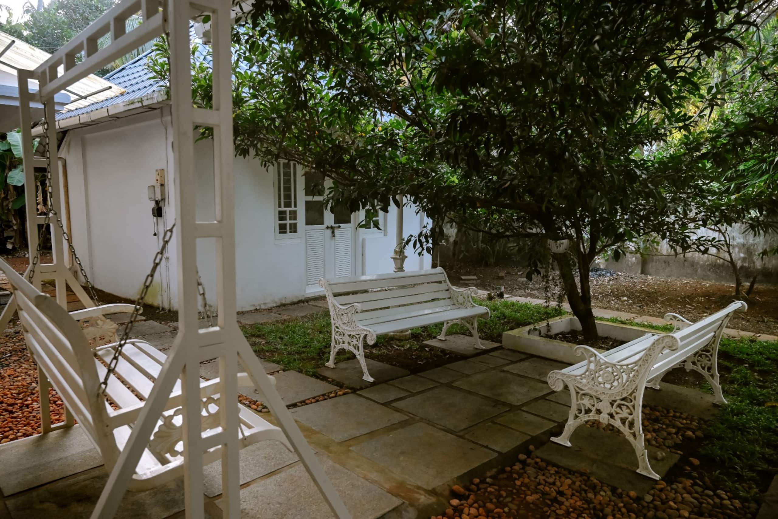 White Aura Villa 4