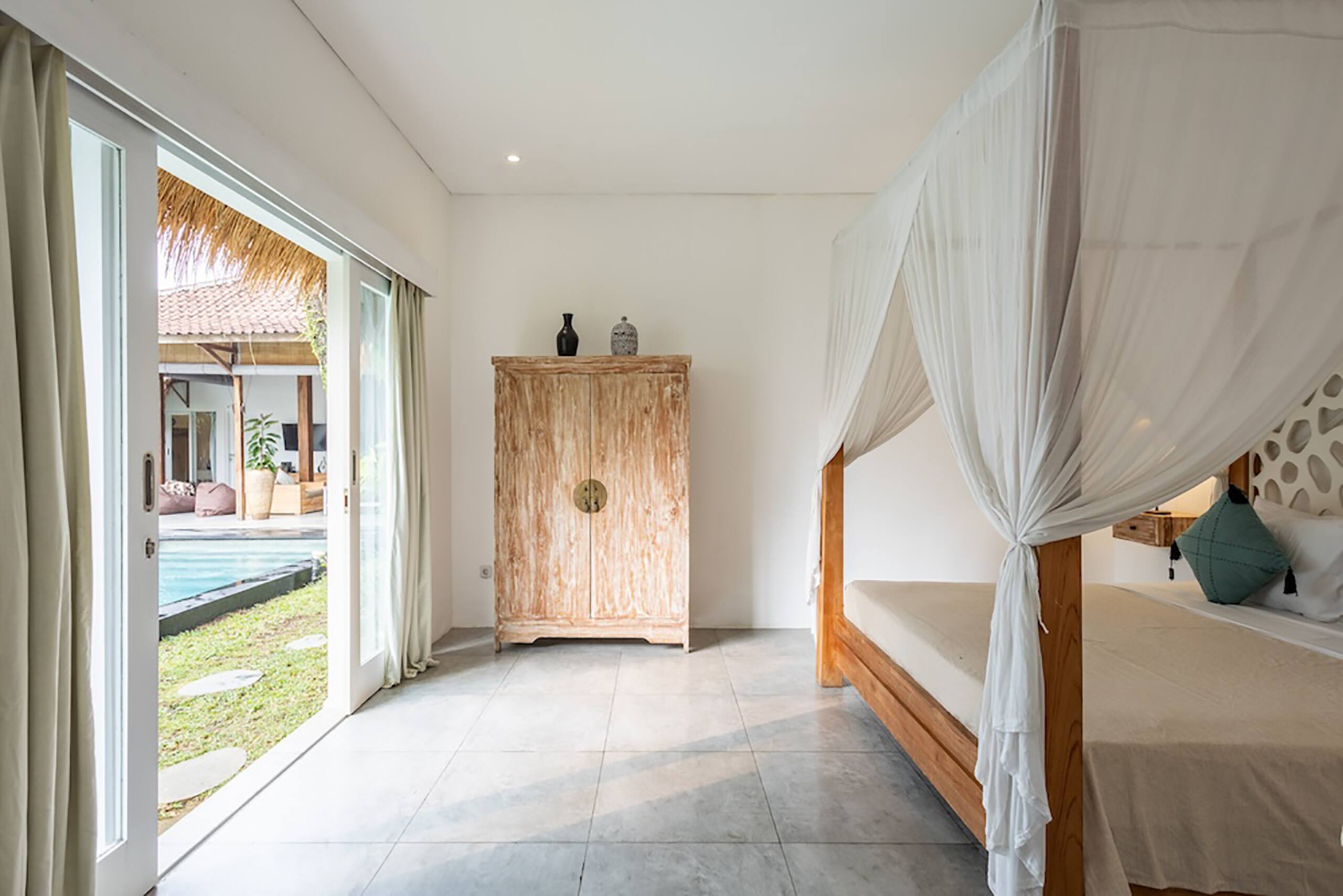 800 m to Beach/Kudeta – Central Seminyak Oberoi 15