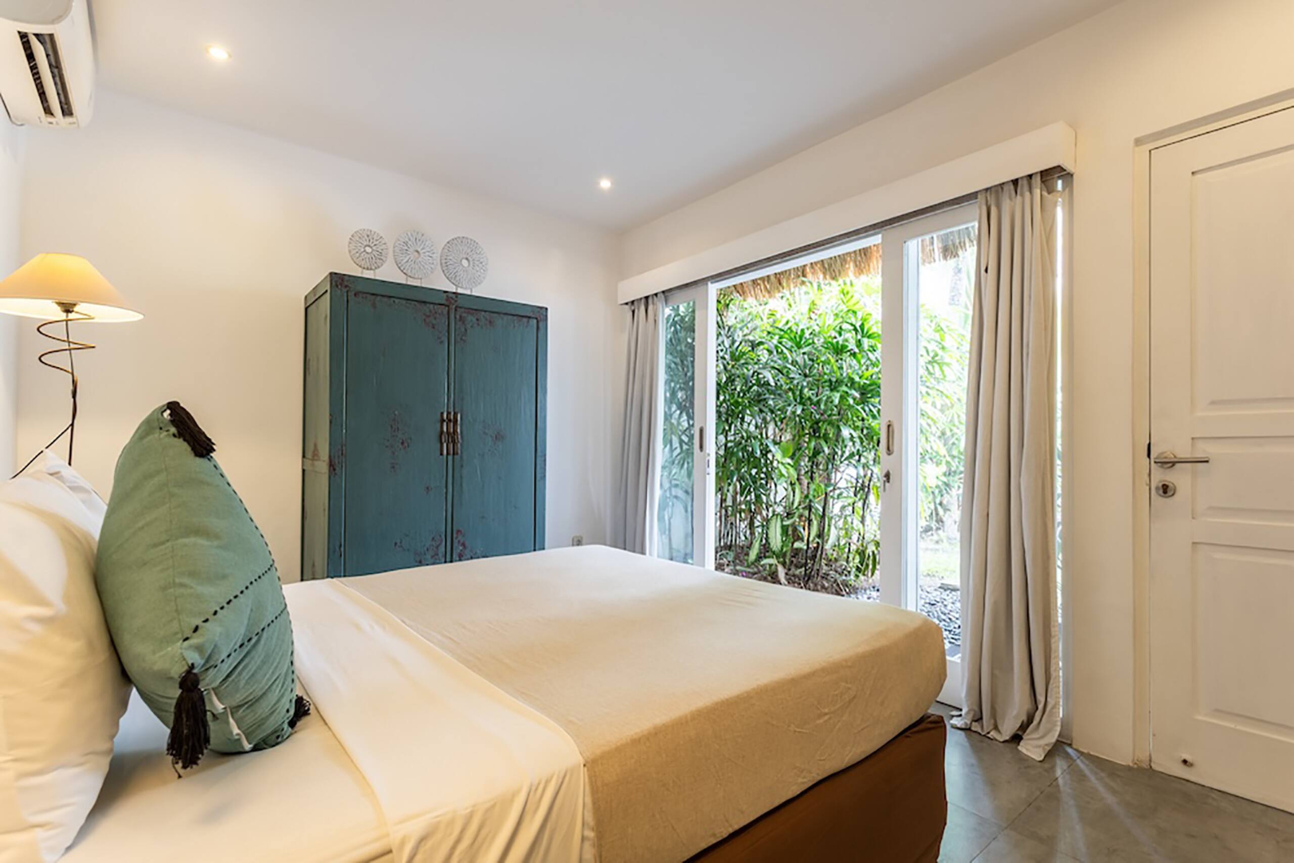 800 m to Beach/Kudeta – Central Seminyak Oberoi 18