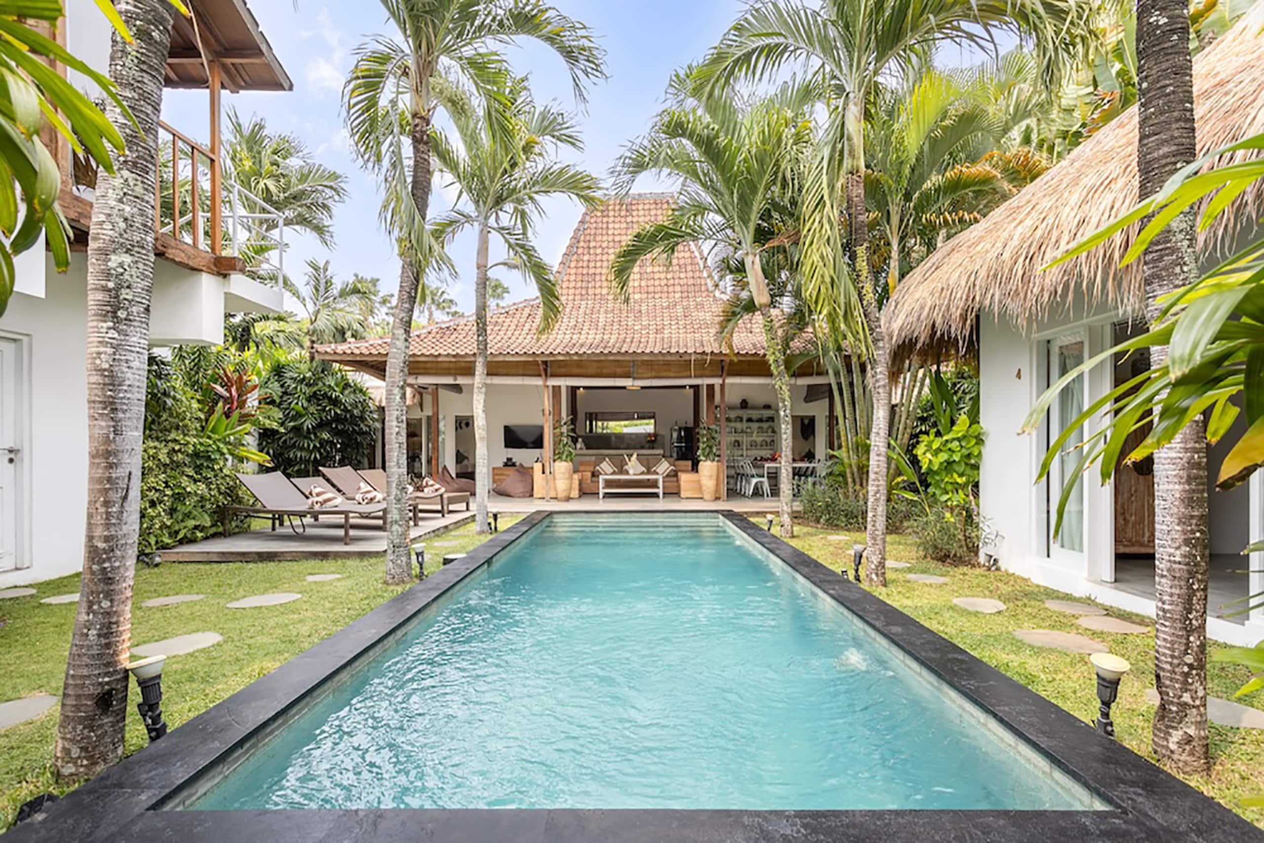 800 m to Beach/Kudeta – Central Seminyak Oberoi 31