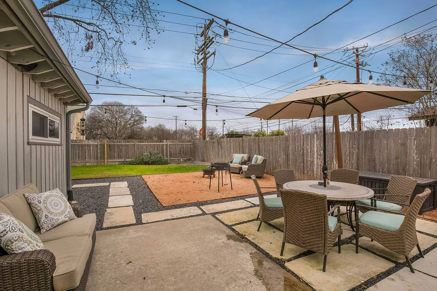 3/2 10 min Downtown Near Restaurants, Pet-Friendly 17