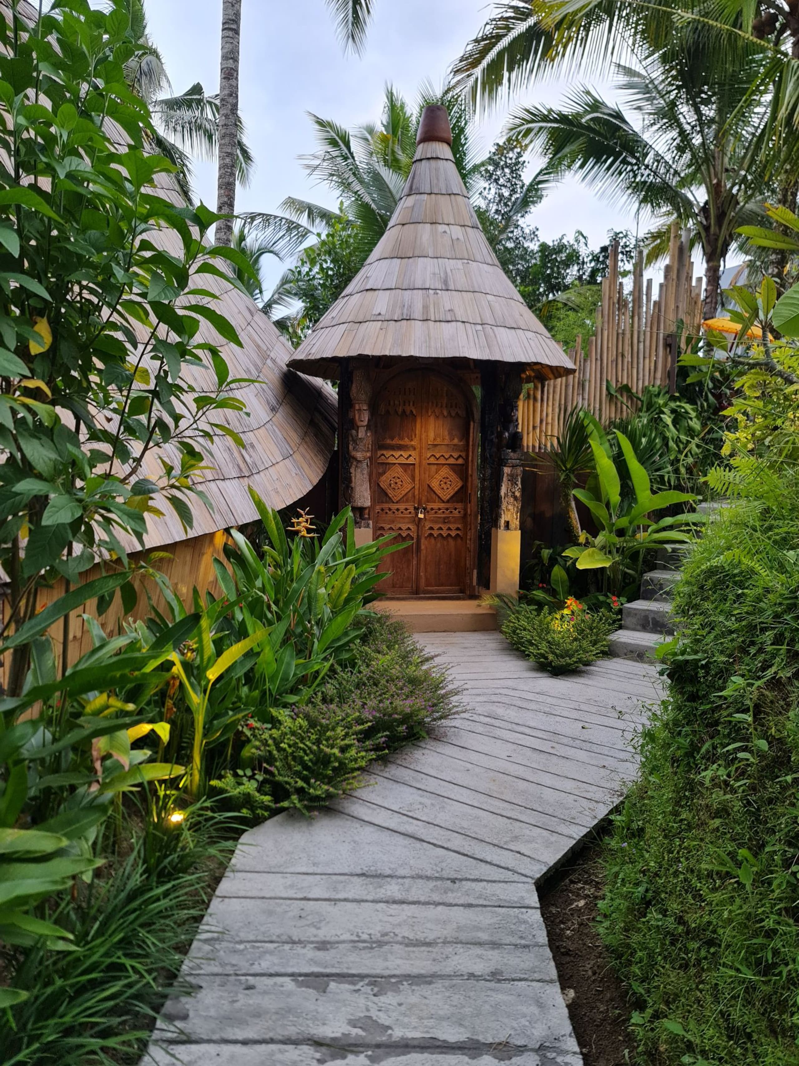 Umatreehouse. ecotreehouse_ bamboo house bali 25