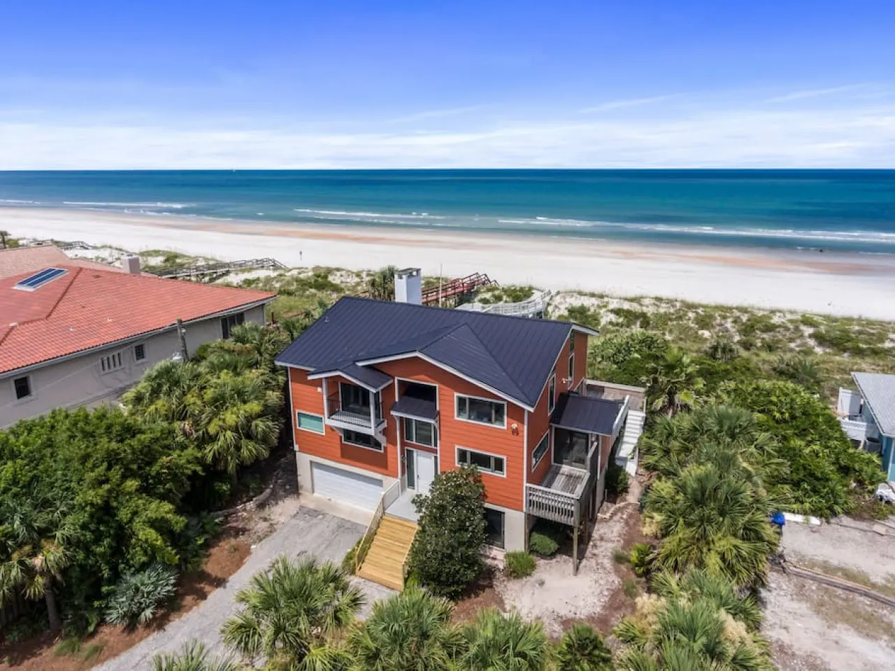 Crescent Lookout | Luxury Beachfront Home & Views