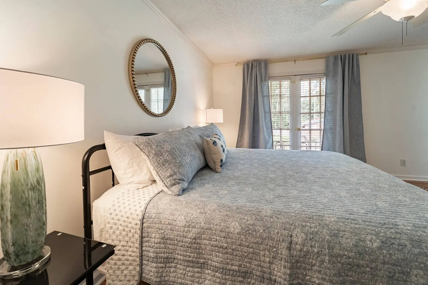 Waverly Home - 4-5 Bedrooms 3 Bathrooms