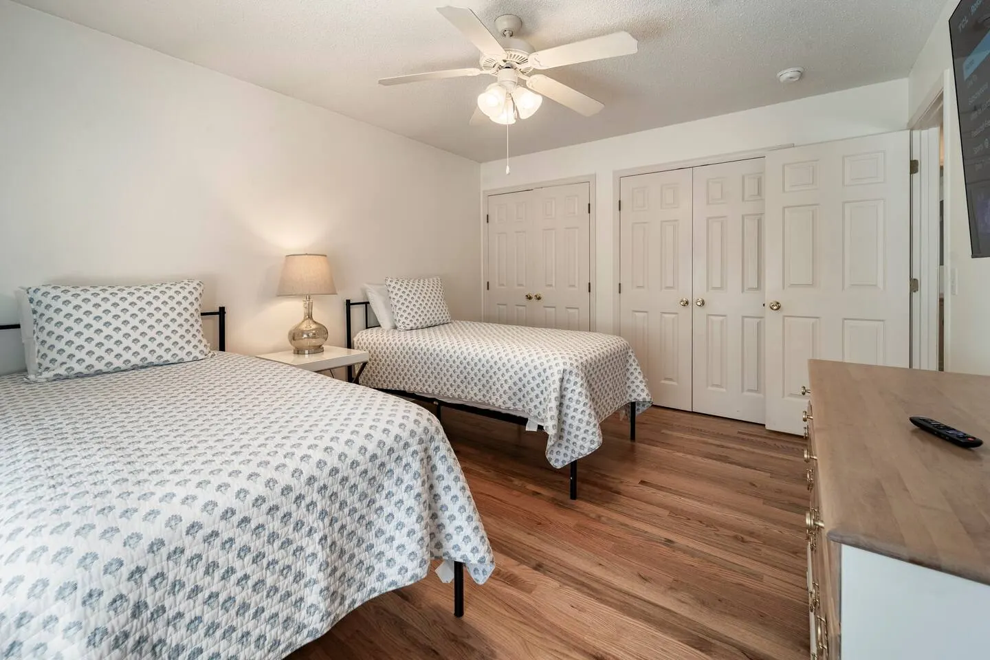 Waverly Home - 4-5 Bedrooms 3 Bathrooms 14