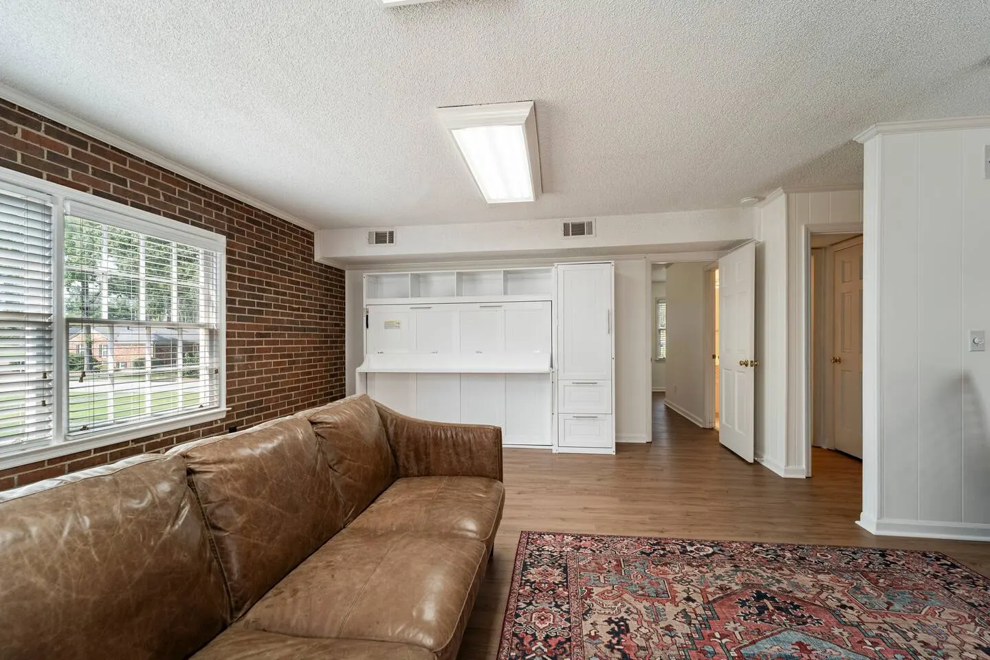 Waverly Home - 4-5 Bedrooms 3 Bathrooms 20