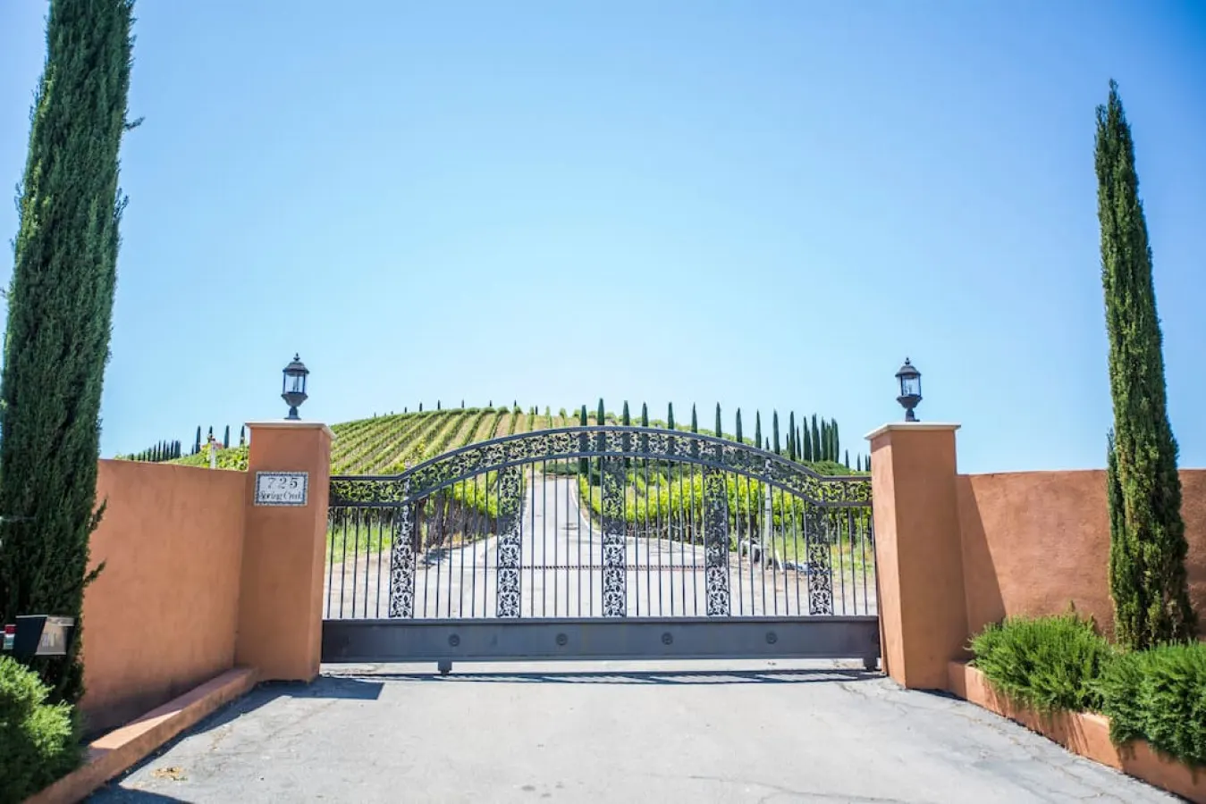 Aterno Vineyard, Guest House 19