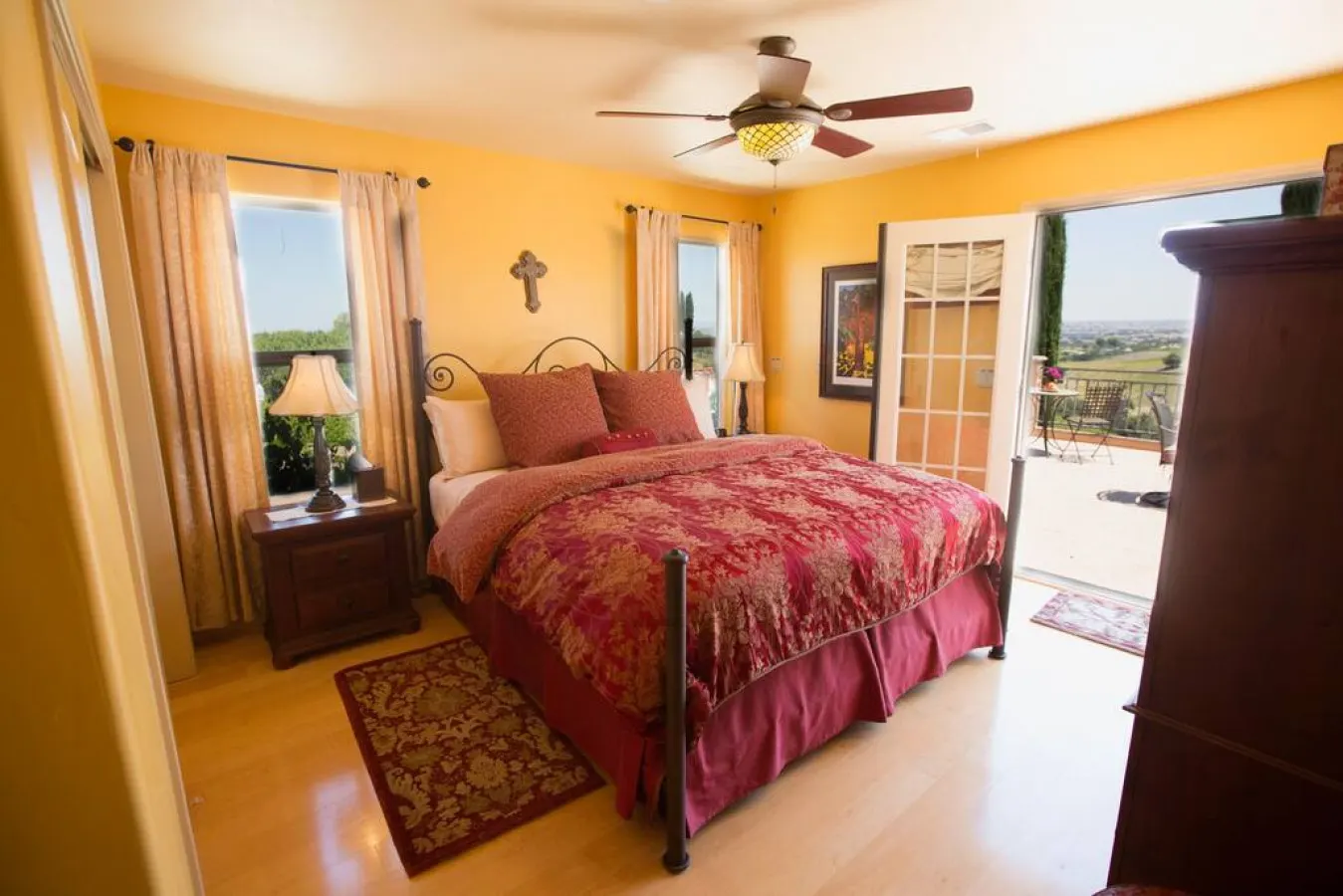 Aterno Vineyard, Guest House 5
