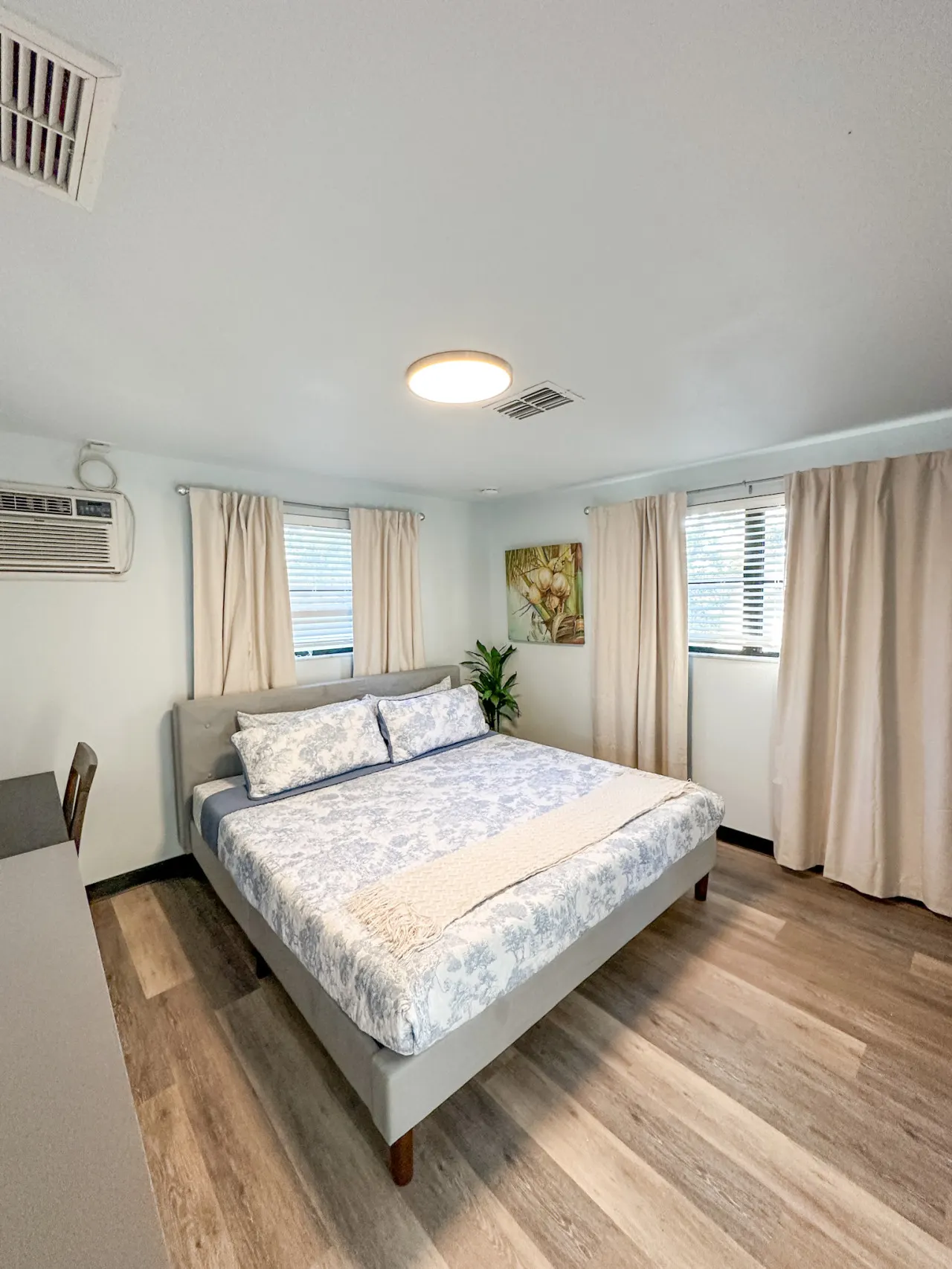 Traveler's Nook close to Venice Beach! 12