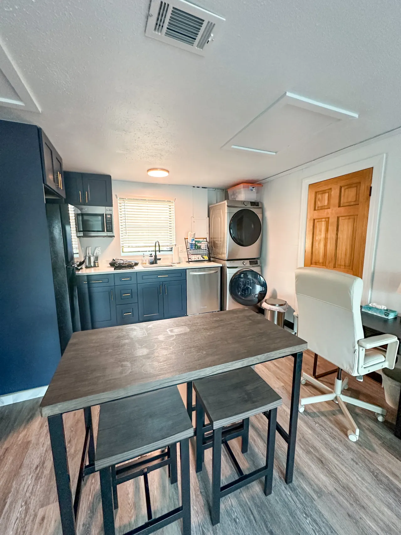 Traveler's Nook close to Venice Beach! 7