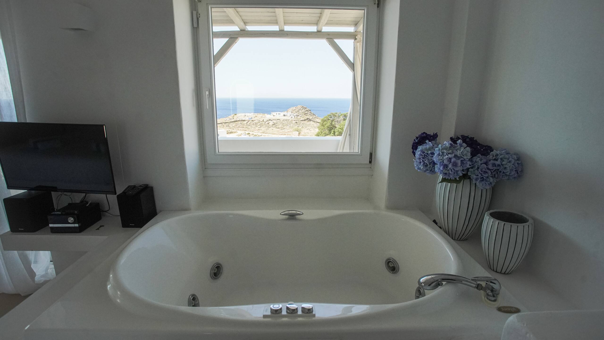 Paradise Estate Villa Nour | Space and Party! 30