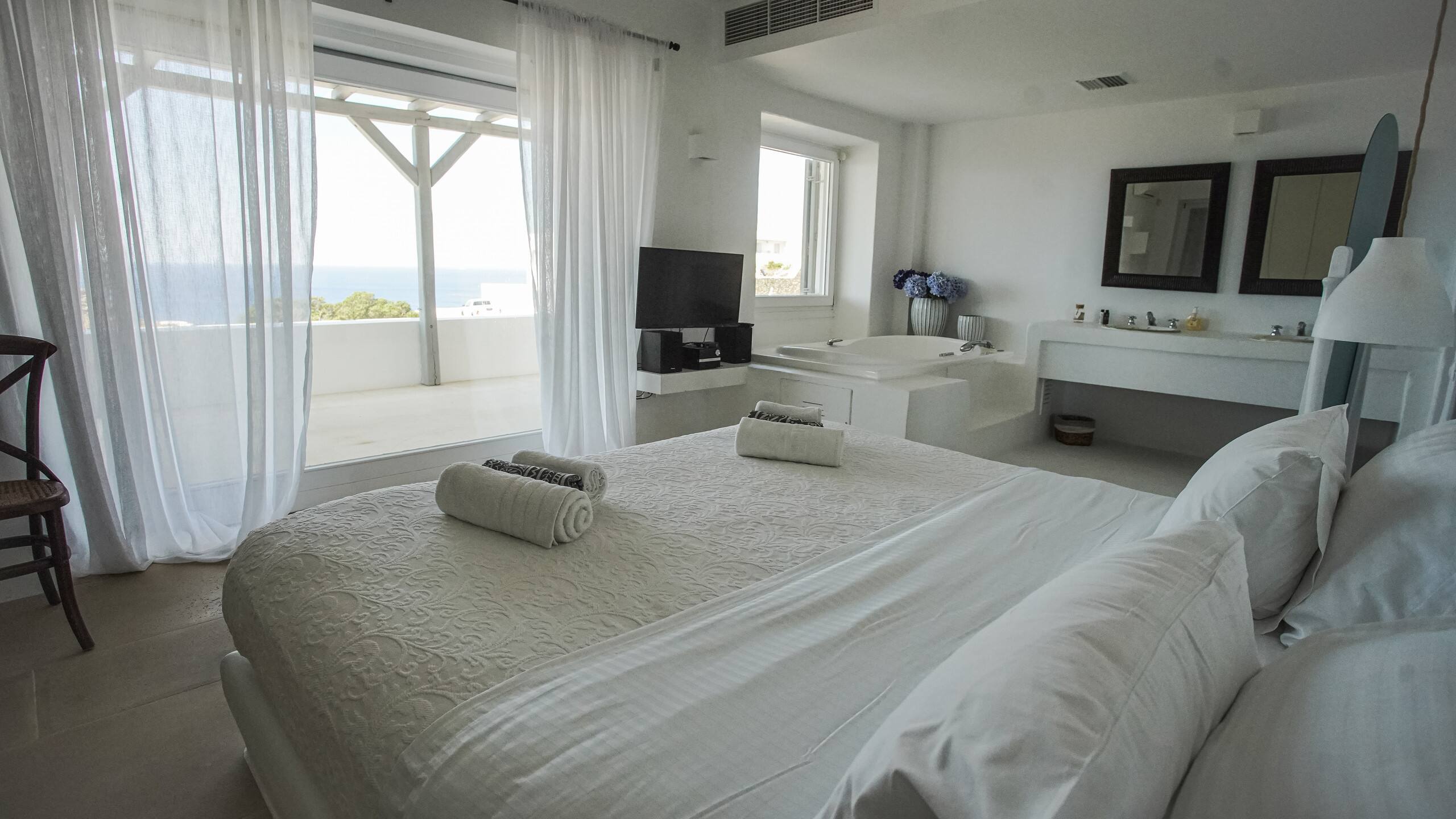 Paradise Estate Villa Nour | Space and Party! 29