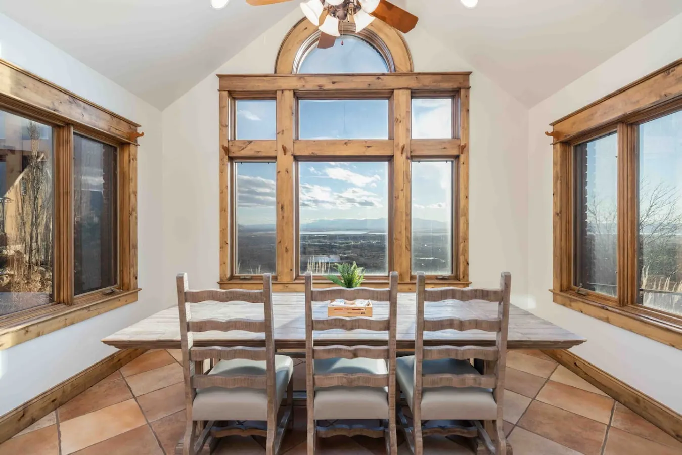 Farmington Oasis-Views, Space & Comfort 1.25 acres 18