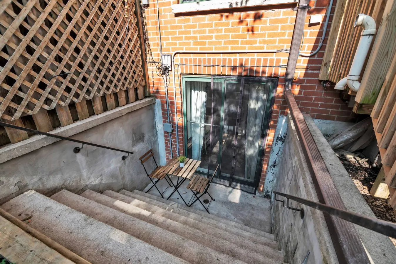 Cozy & Spacious 1BR Getaway in Prime Downtown 10