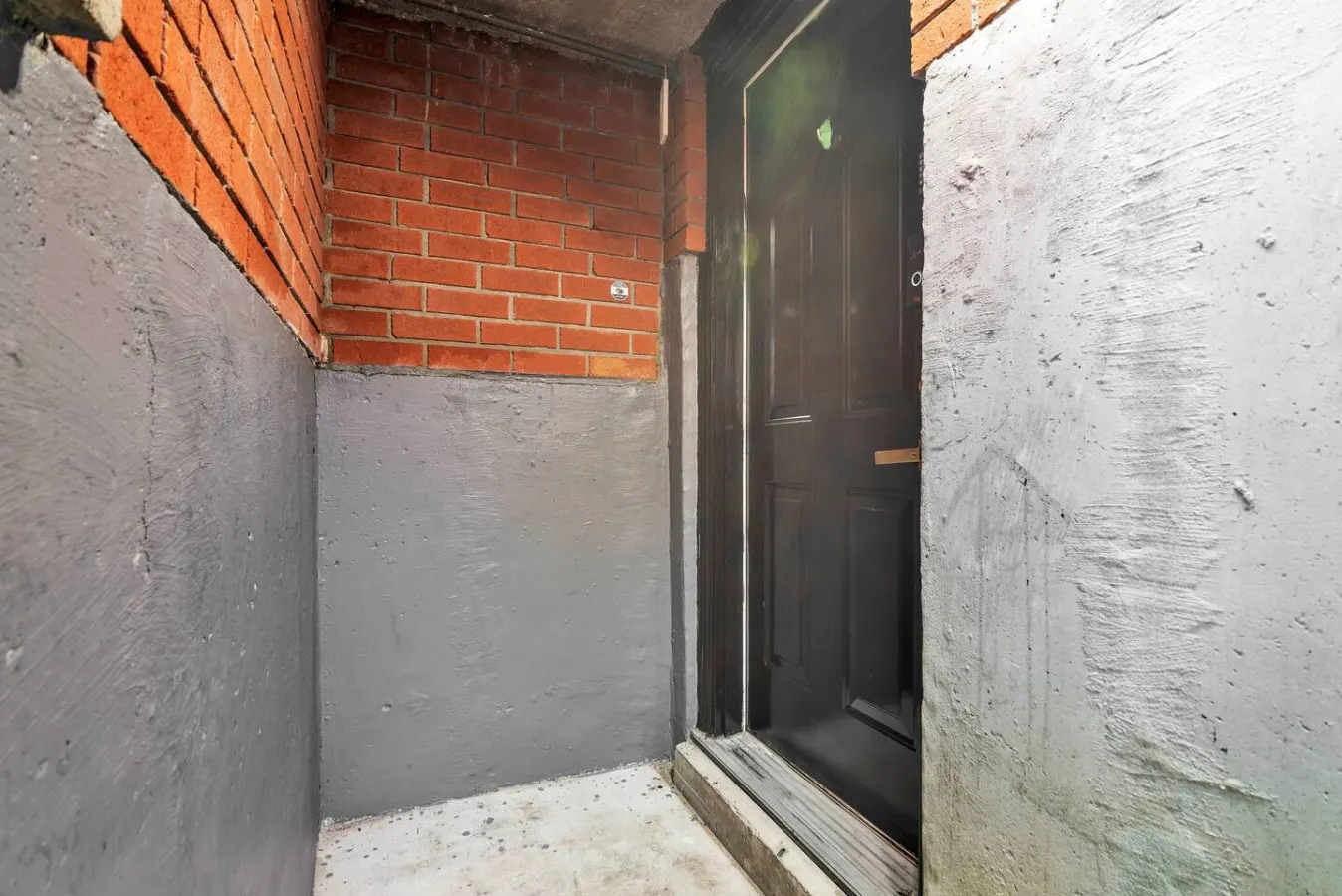 Cozy & Spacious 1BR Getaway in Prime Downtown 13