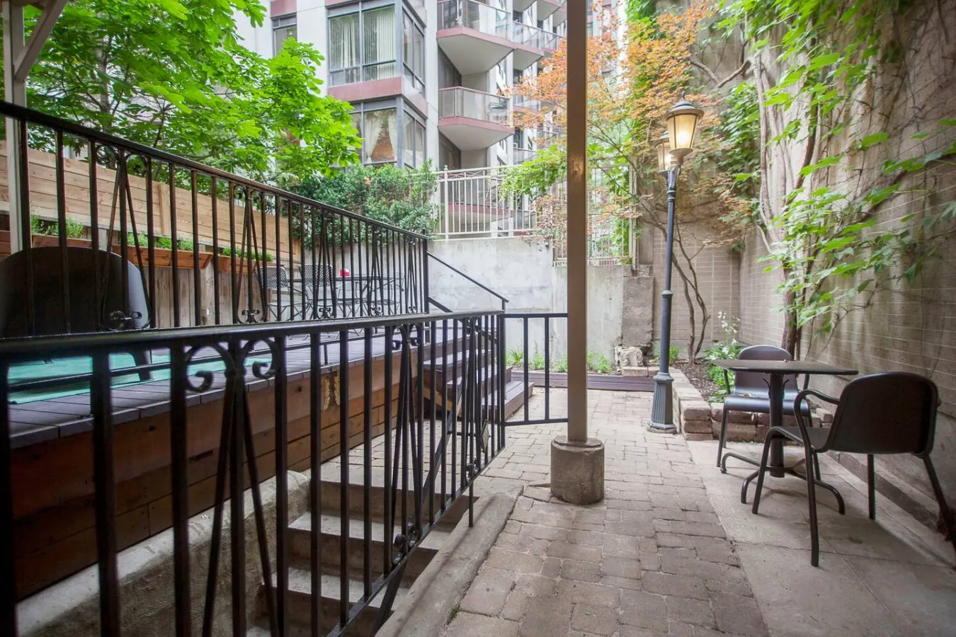 1BR Basement Suite King Bed Great Location 9