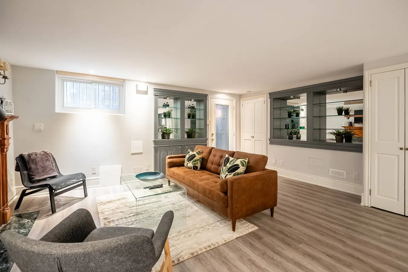 1BR Basement Suite King Bed Great Location 3